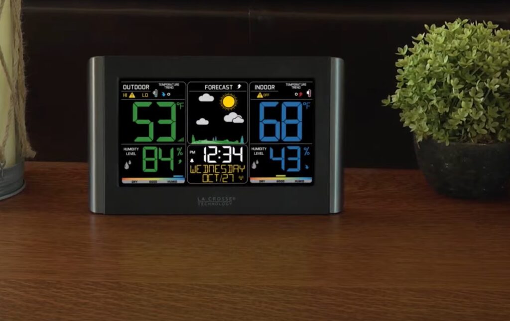 Top 5 Best La Crosse Weather Stations [June 2024 Review