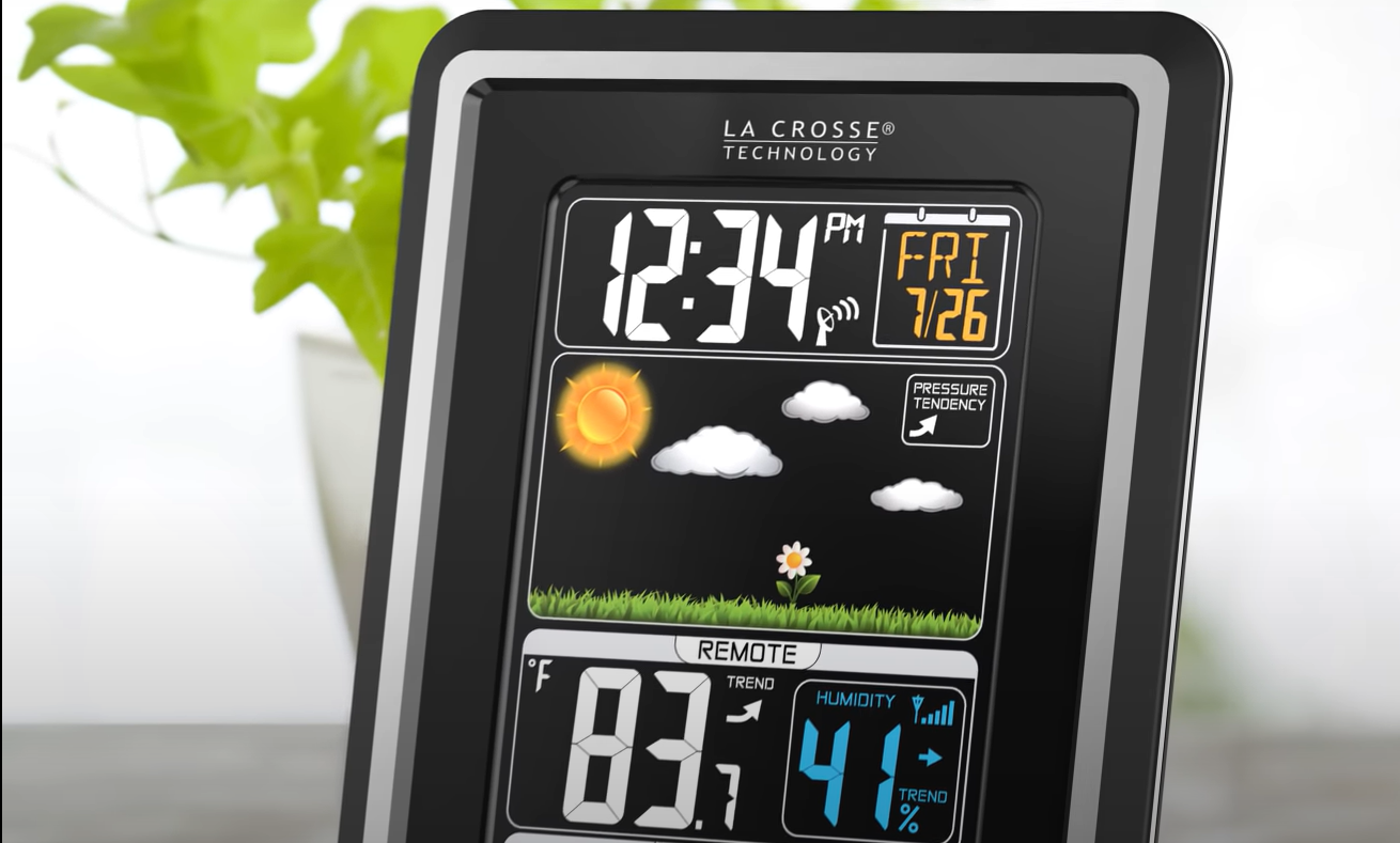 La Crosse Technology S88907 Review in April 2023 WeatherStationPro