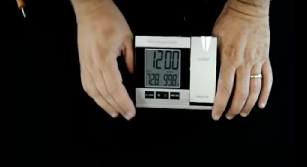 La Crosse Technology WT5220UIT Review in May 2024 WeatherStationPro