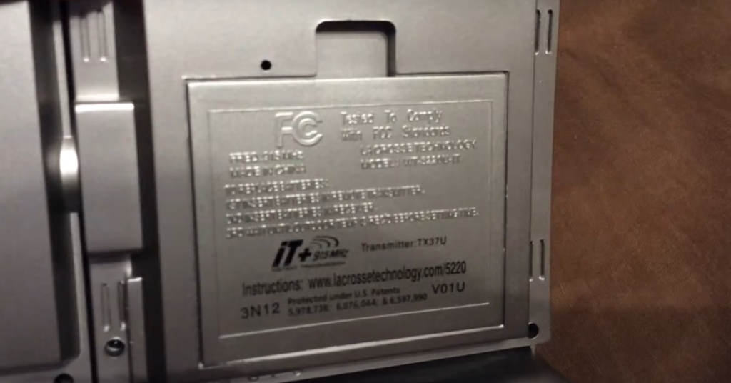 La Crosse Technology WT5220UIT Review in May 2024 WeatherStationPro