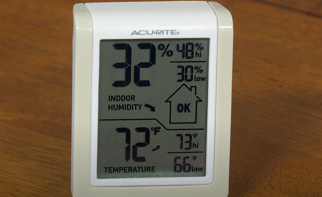 AcuRite 00592TXR Indoor Outdoor Temperature Sensor Review in June 2023