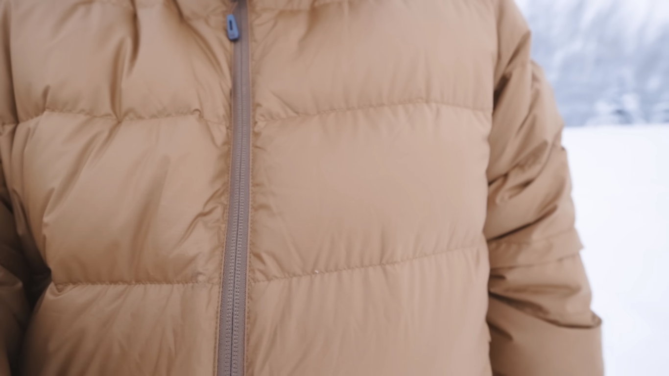 What to Wear in 60 Degree Weather? WeatherStationPro